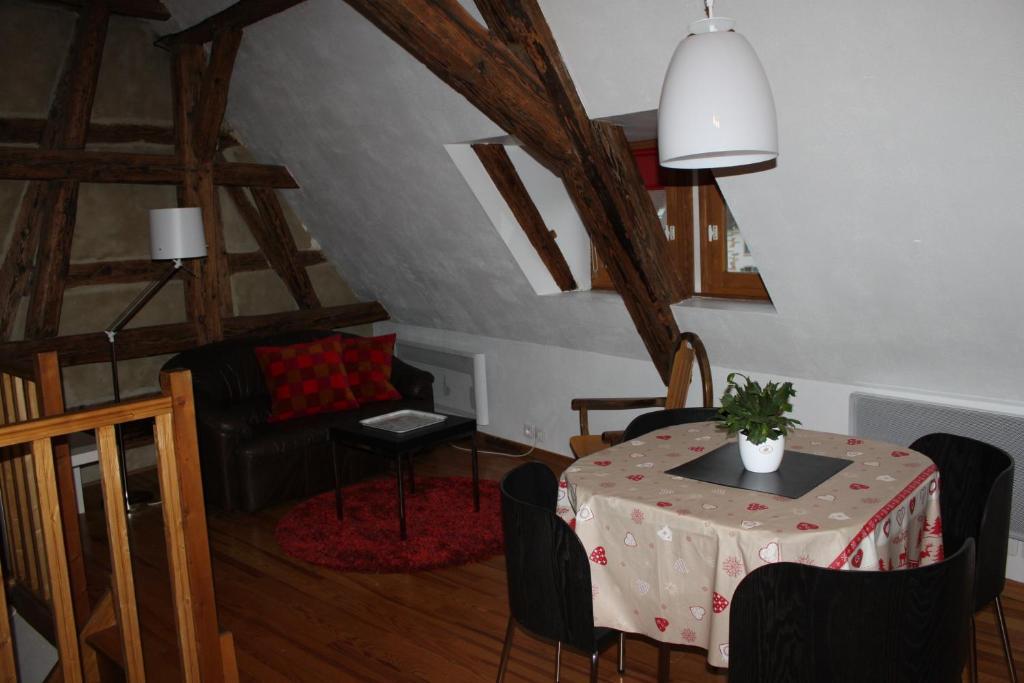 Les Appartements De Home Petite Venise Colmar Room photo